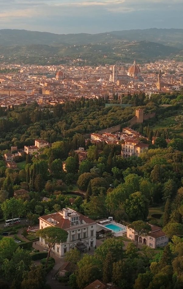 Villa Cora elegant interior wedding atmosphere in Florence
